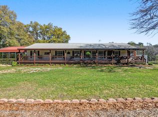 110 Jemison Ln, Lucedale, MS 39452