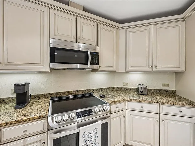 150 Salt Air Dr #303 — Photo 26