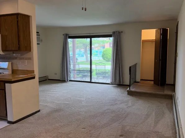 15813 Terrace Dr, Oak Forest, IL