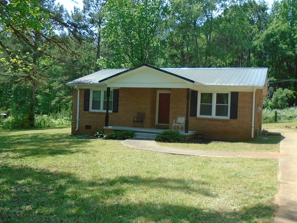 150 Evans Dr