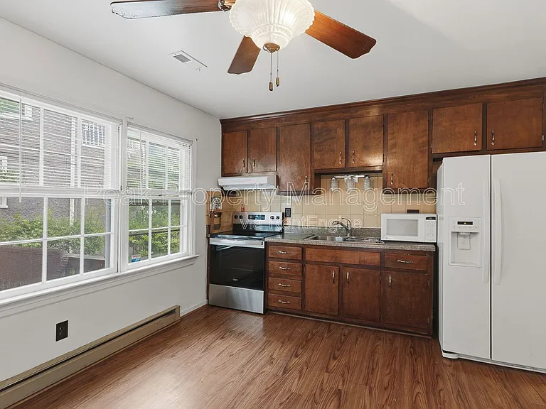 3322 Woodrow Ave — Photo 8
