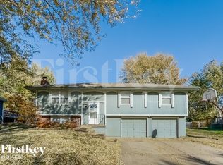 1200 NE 9th Ter, Blue Springs, MO 64014