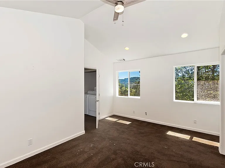 21510 Crest Forest Dr — Photo 24
