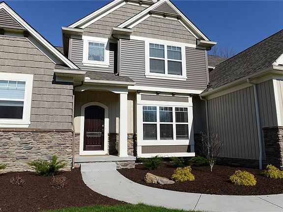 3rd image of 4025 Deer Lake Dr
