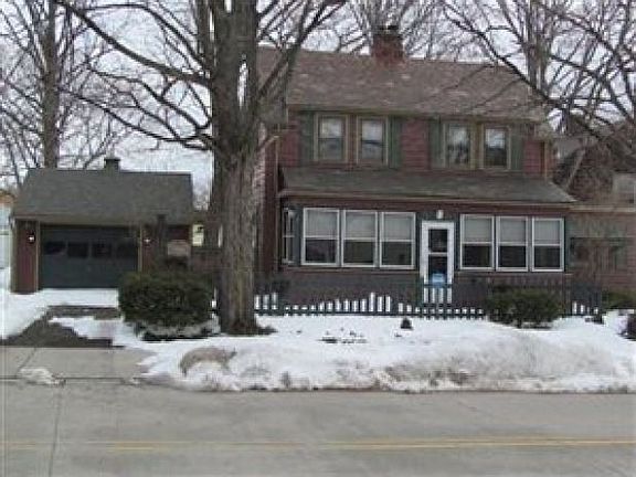 4th image of 227 Louisiana Ave