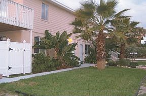1st image of 902 E 20th Ave