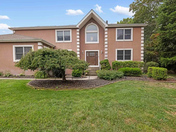 8 Clayton Dr, Ocean View, NJ 08230