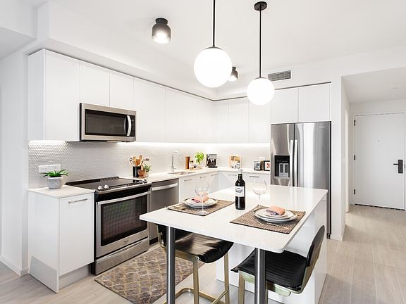 5th image of 3131 NE 1st Ave APT 601