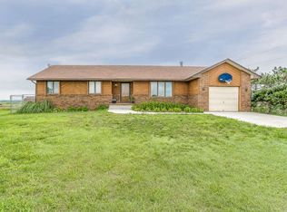 26103 S Rayl Rd, Mount Hope, KS 67108
