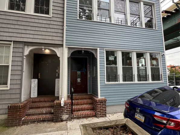 2 Cypress Ct #2, Brooklyn, NY 11208