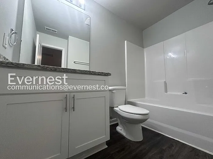 5231 Hanover St — Photo 17