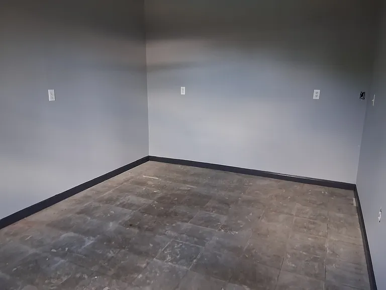802 Alabama Ave — Photo 5