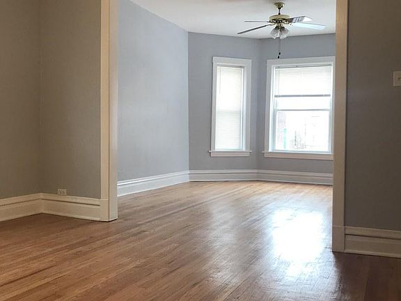 5th image of 2214 W Eastwood Ave #2