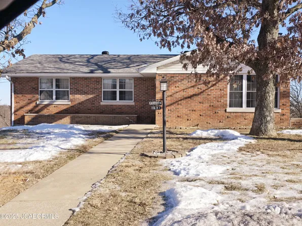 1631 Tanner Bridge Rd, Jefferson City, MO 65101