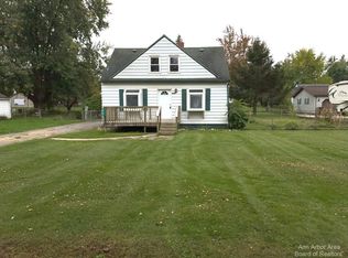 2157 Adams St, Adrian, MI 49221