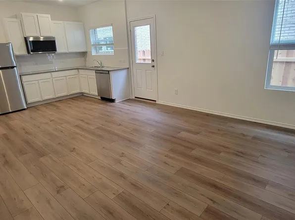 1261 Aquilla Dr, Leander, TX