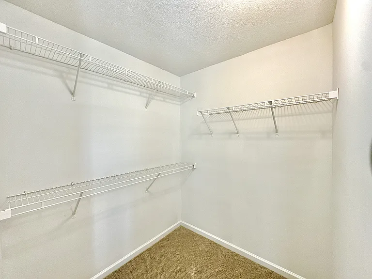 5756 Emily Ln — Photo 12