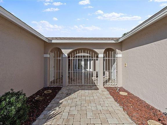 5th image of 3854 Sabal Springs BLVD