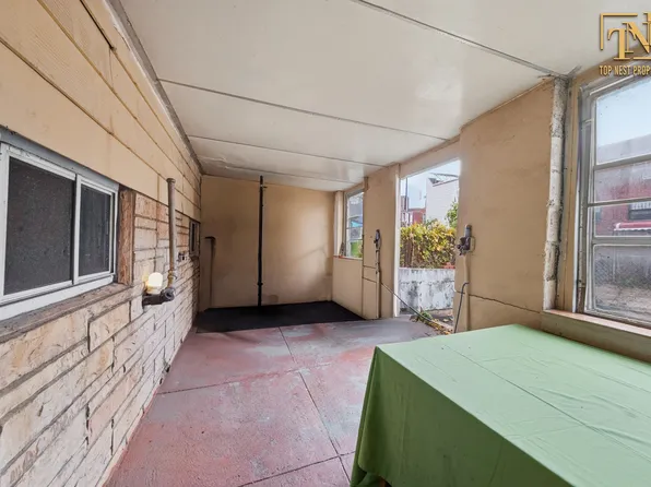 661 Euclid Avenue image 21 of 25