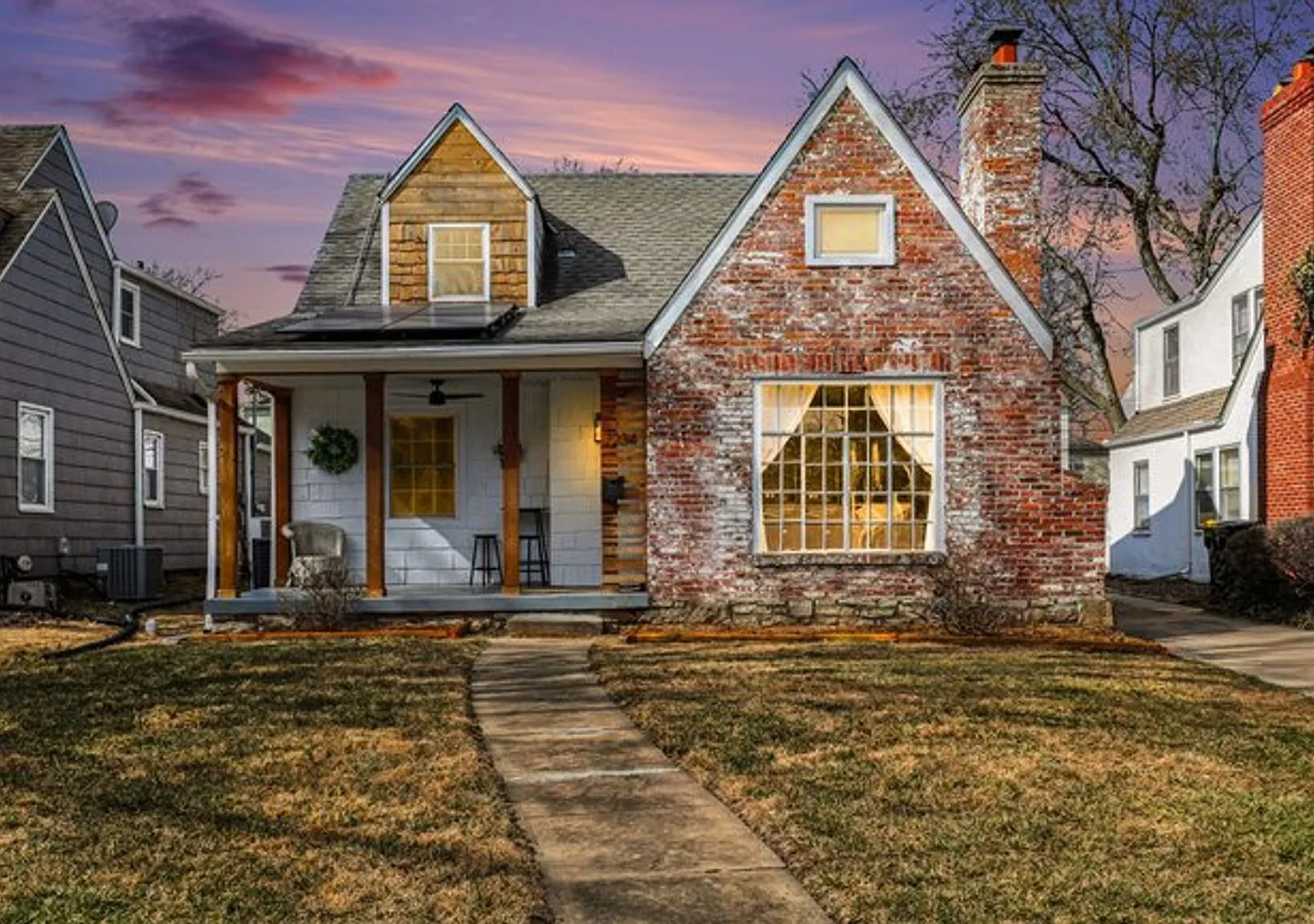Fantastic 1.5 Story 3 Bedroom Home in Brookside/Waldo Area — Photo 1