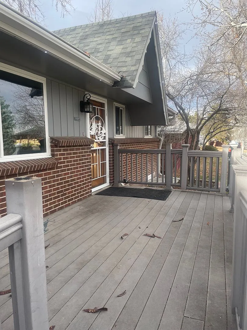 Charming and Updated 3 bed w/ Basement home in fantastic location! — Photo 2