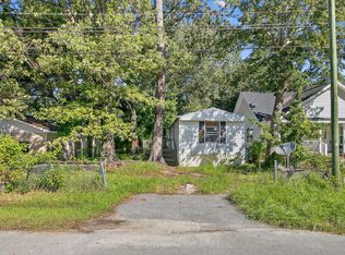 1934 Iron St, Charleston, SC 29406