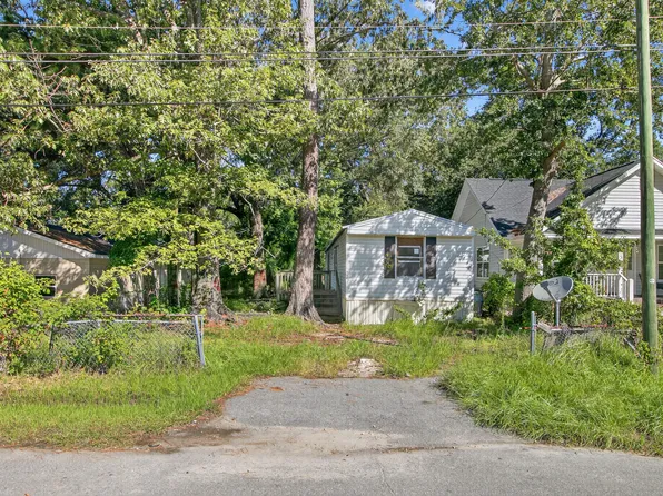 1934 Iron St, Charleston, SC 29406
