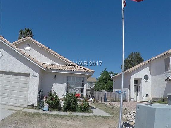 3rd image of 5818 Emerald Canyon Dr