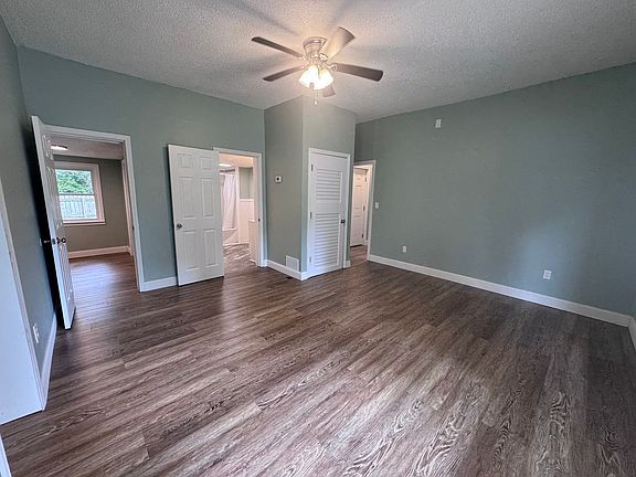 5th image of 820 S 28th St