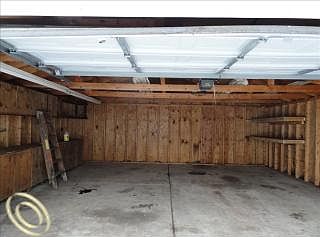 5th image of 3691 Thomas Ave