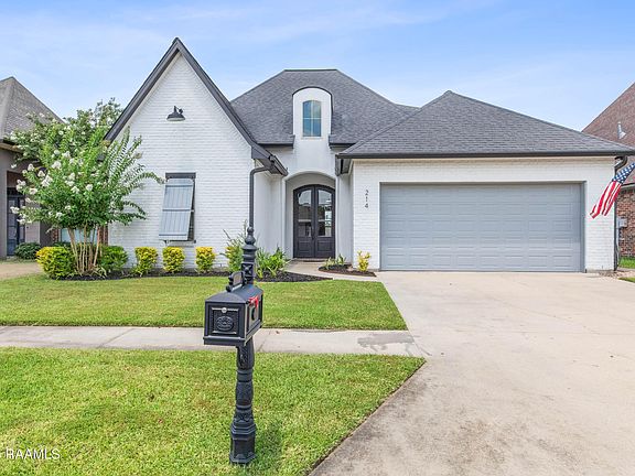 2nd image of 214 Bayou Parc Dr
