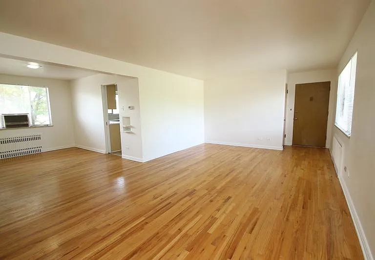 827 N Glencoe St — Photo 6