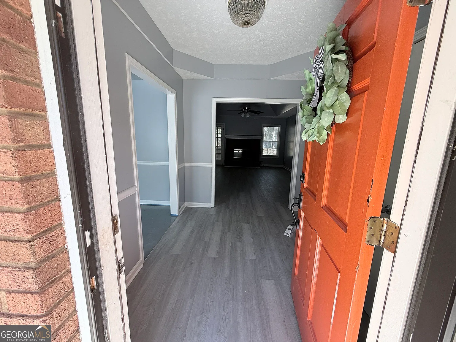 3 bed, 2.0 bath, 1834 sqft, $2,150 — Photo 4