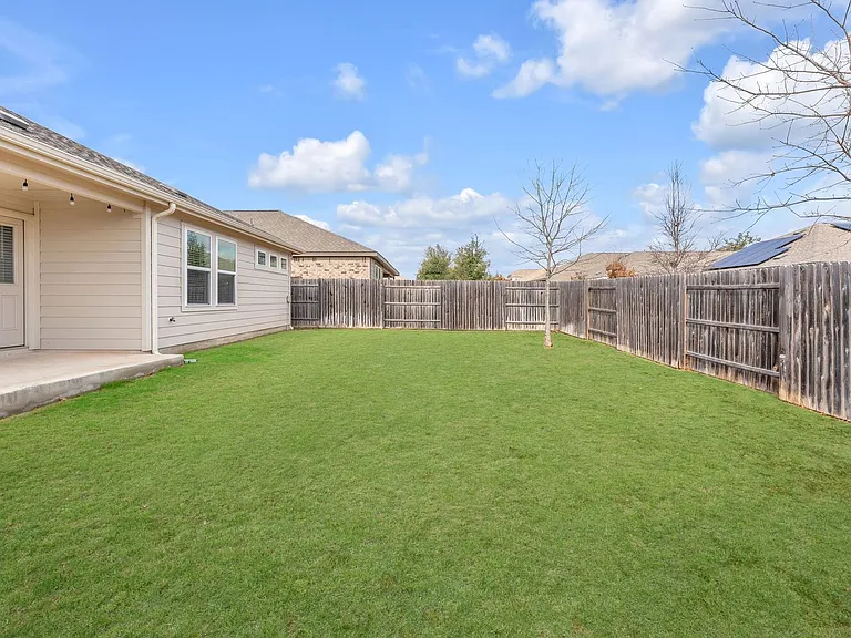 1044 Raceland Rd — Photo 31