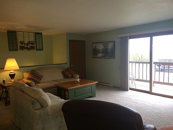 5th image of 221 Country Side Ct #D