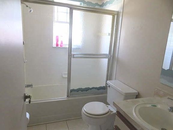 4th image of 1628 SE Green Acres Cir APT I201