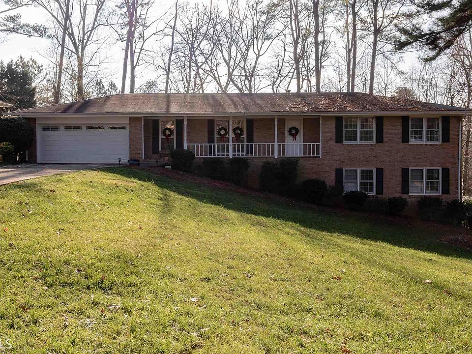 1st image of 5678 Forest Dr