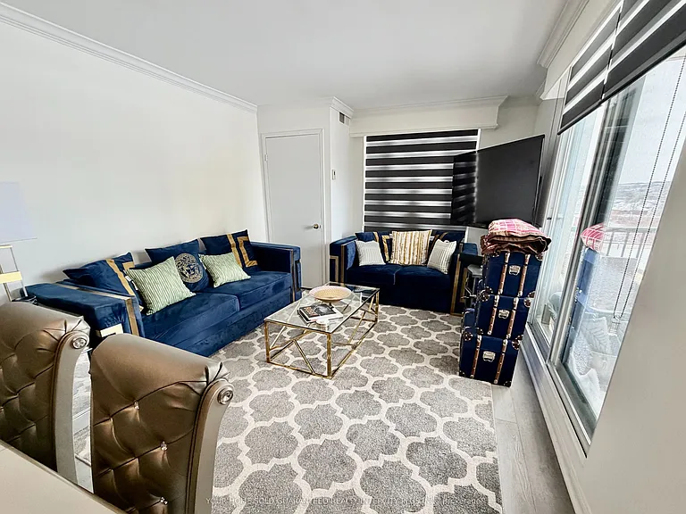 75 Ellen St #704 — Photo 6