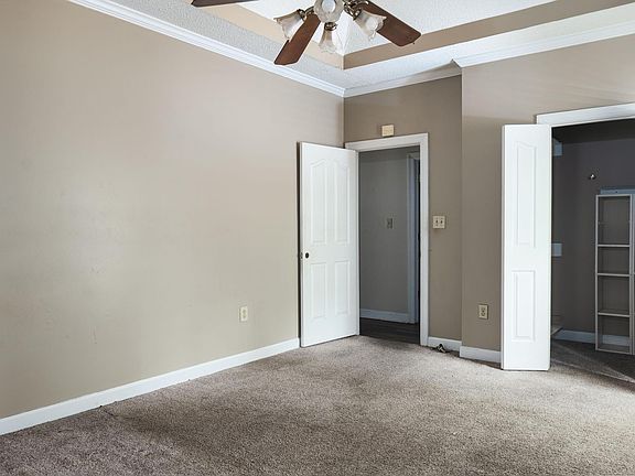 5th image of 680 Herring Dr
