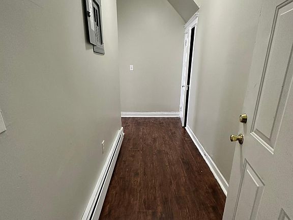 5th image of 189 Isabella Ave #1AB