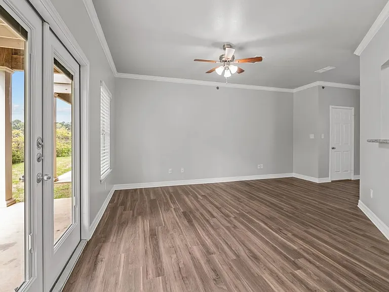 The Woods Luxury Apartments — Photo 5