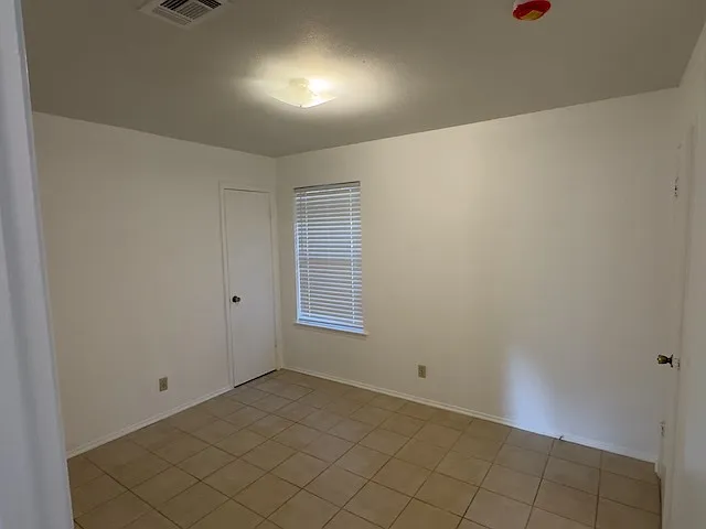 3409 Dolphin Dr #A — Photo 2