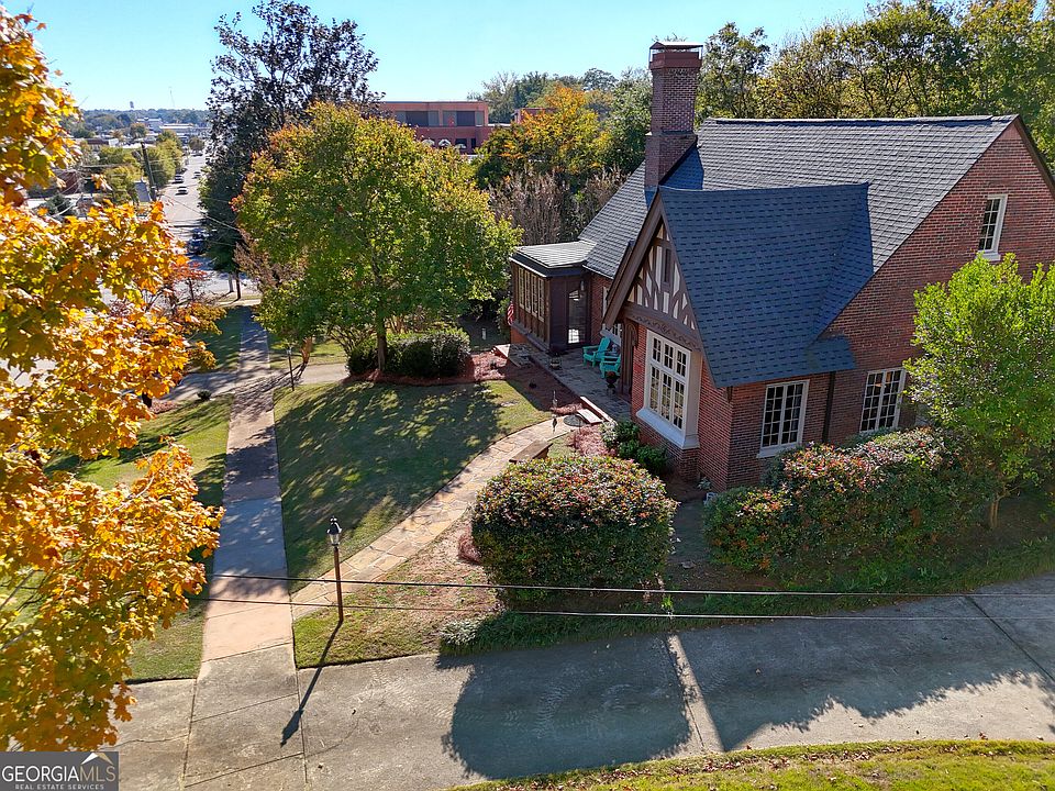 1st image of 1007 4th Ave