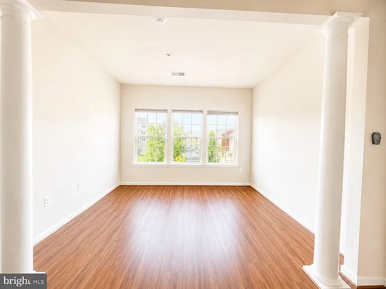 22605 Winding Woods Way — Photo 33