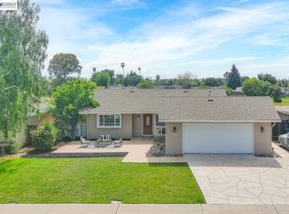 1476 Bluebell Dr, Livermore, CA 94551