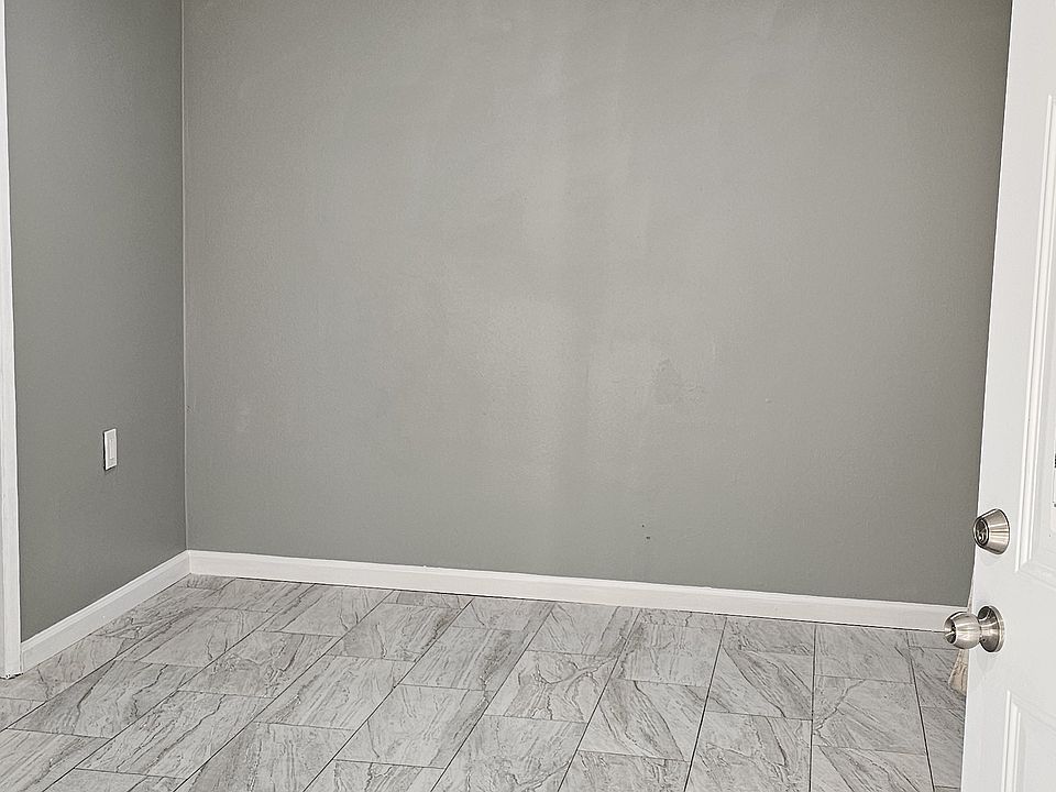 1st image of 5653 Lewis Ave