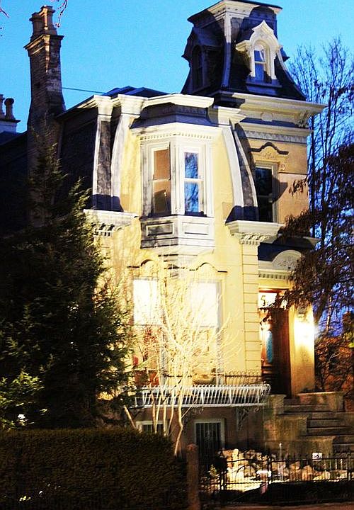 1st image of 615 E Town St