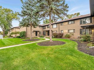 2101 E Maple Rd, Birmingham, MI 48009