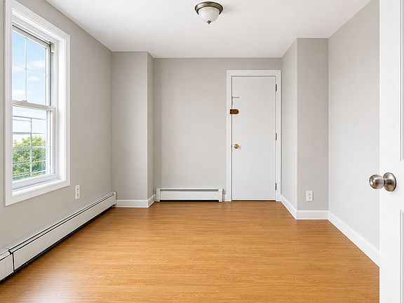 4th image of 3972 Bronx Blvd APT 2S