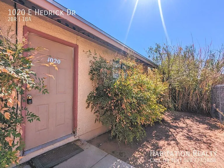 1020 E Hedrick Dr — Photo 11